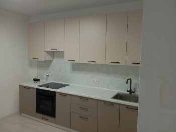 Кухонный гарнитур высокий Латте 3000 мм, Стол. 26 мм в Полевском - polevskoj.mebel-e96.ru