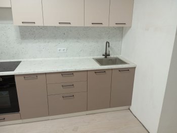 Кухонный гарнитур высокий Латте 3000 мм, Стол. 38 мм в Полевском - polevskoj.mebel-e96.ru