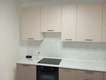 Кухонный гарнитур высокий Латте 3000 мм, Стол. 26 мм в Полевском - polevskoj.mebel-e96.ru